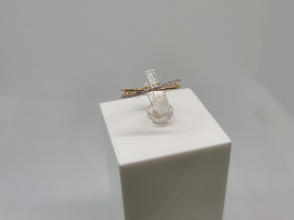 КОЛЬЦО С КАМНЯМИ (Au 585)