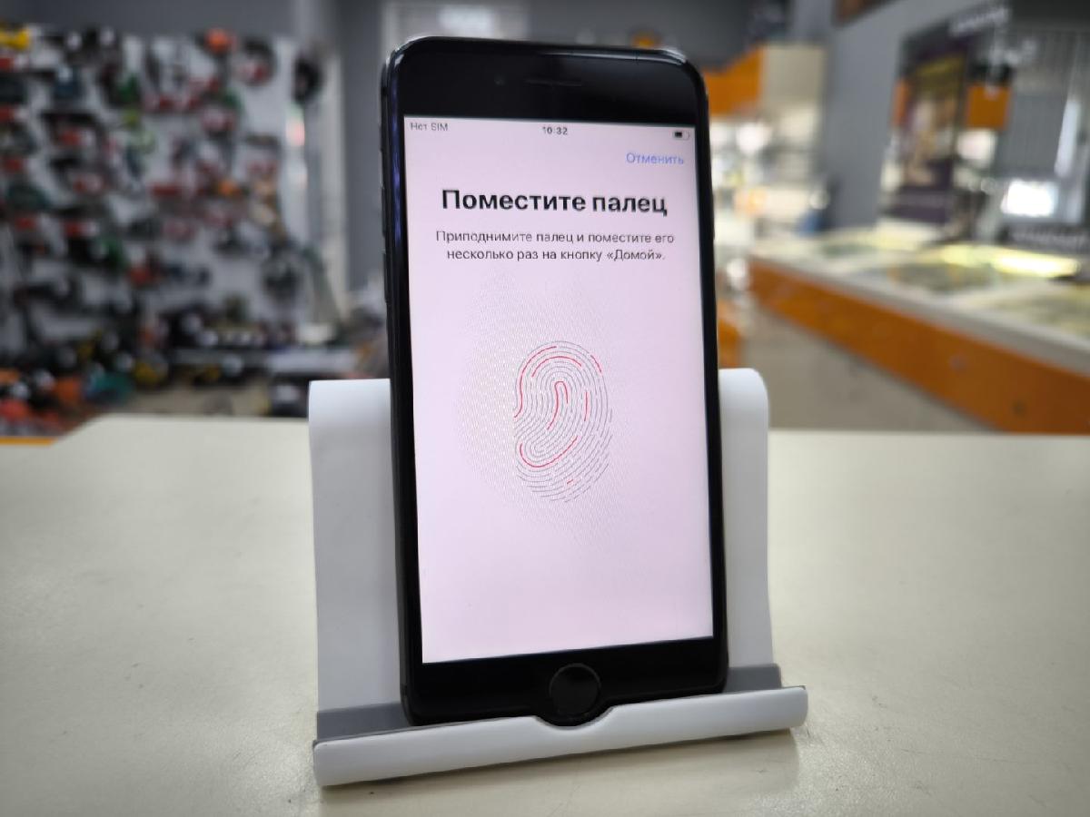 Смартфон Apple iPhone 8 64Gb