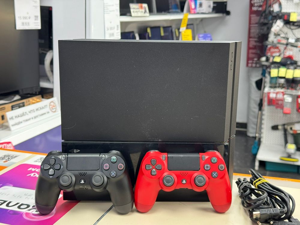 Игровая приставка PlayStation 4 FAT 500GB