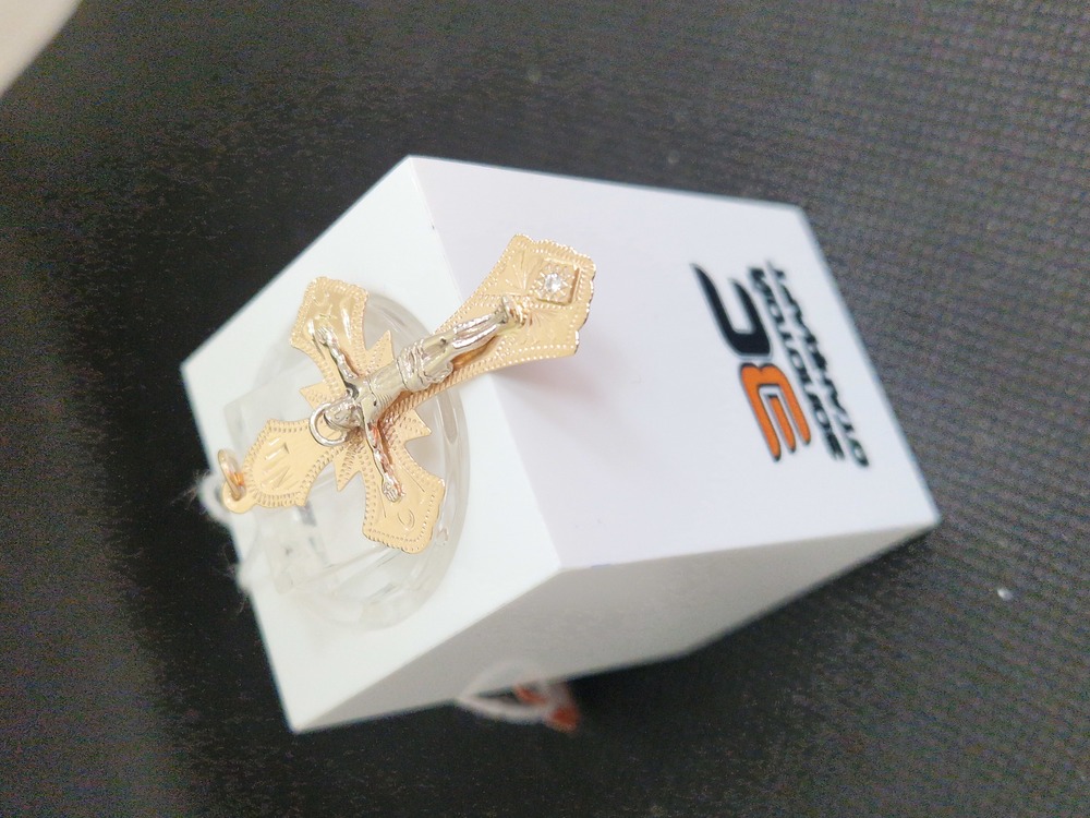 ПОДККИ585 ПОДВЕСКА КРЕСТ С КАМНЕМ (Au 585)