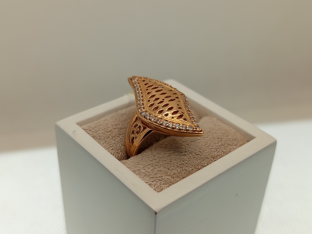 КОЛЬЦО С КАМНЯМИ (Au 585)