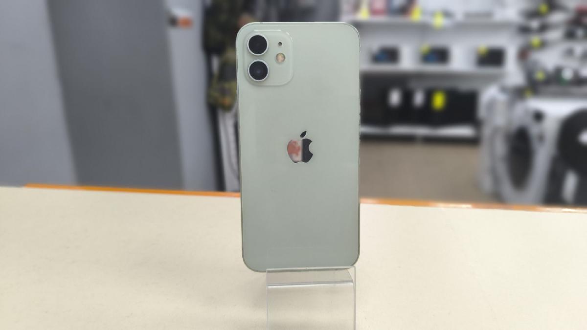 Смартфон Apple iPhone 12 128Gb