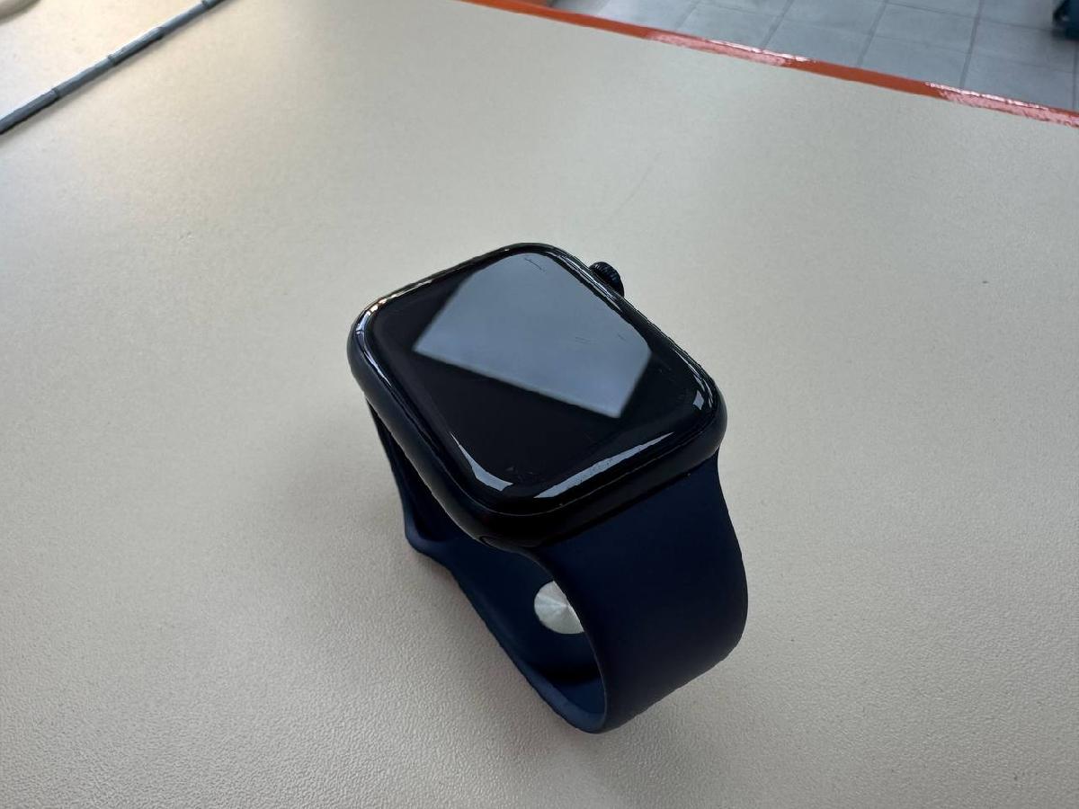 Смарт-часы Apple Watch Series 7 45mm