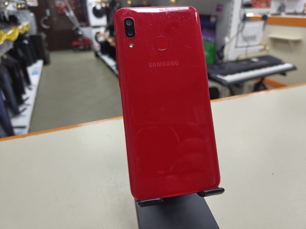 Смартфон Samsung Galaxy A20 3/32