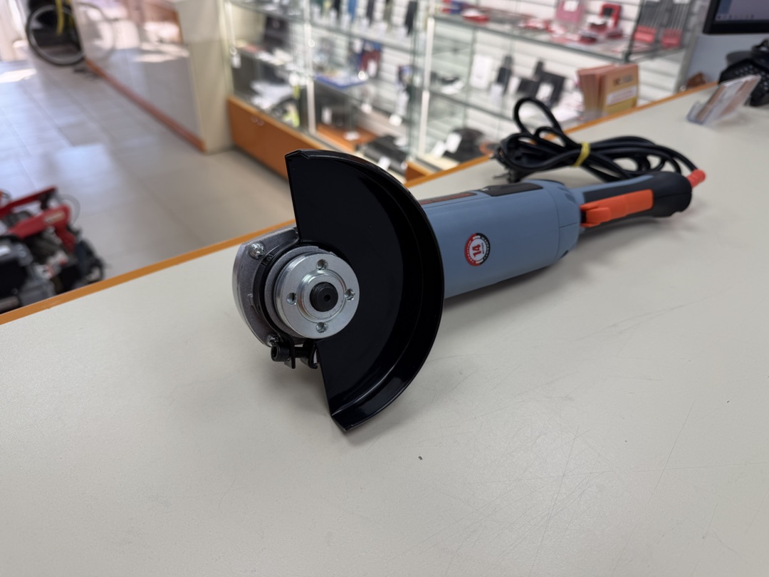 Угловая шлифмашина Электроприбор УШМ-125/1000Е