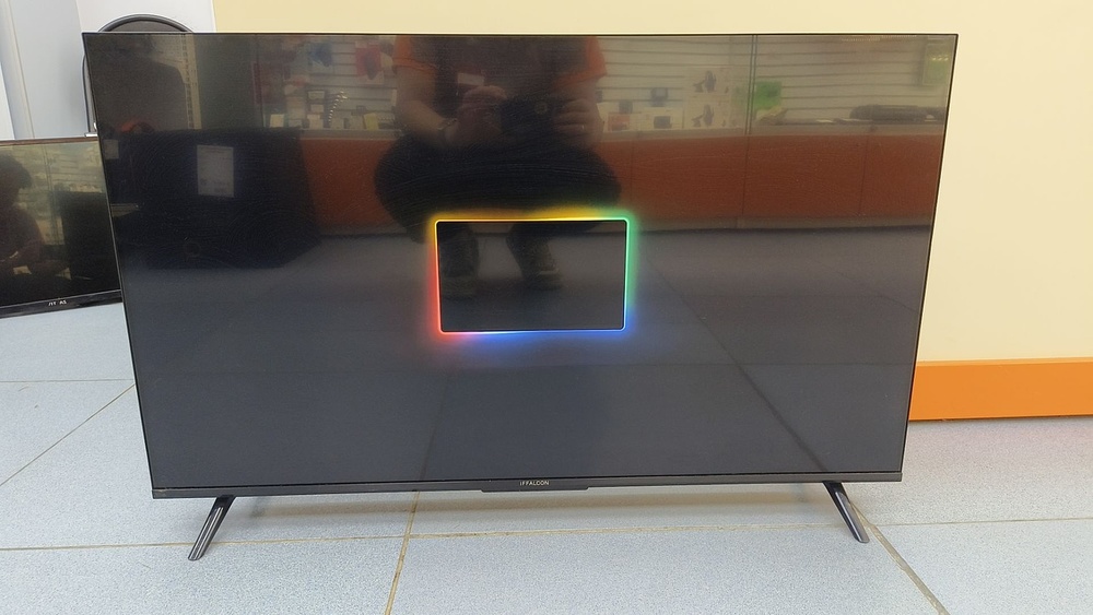 LED Телевизор iFFALCON IFF43U62