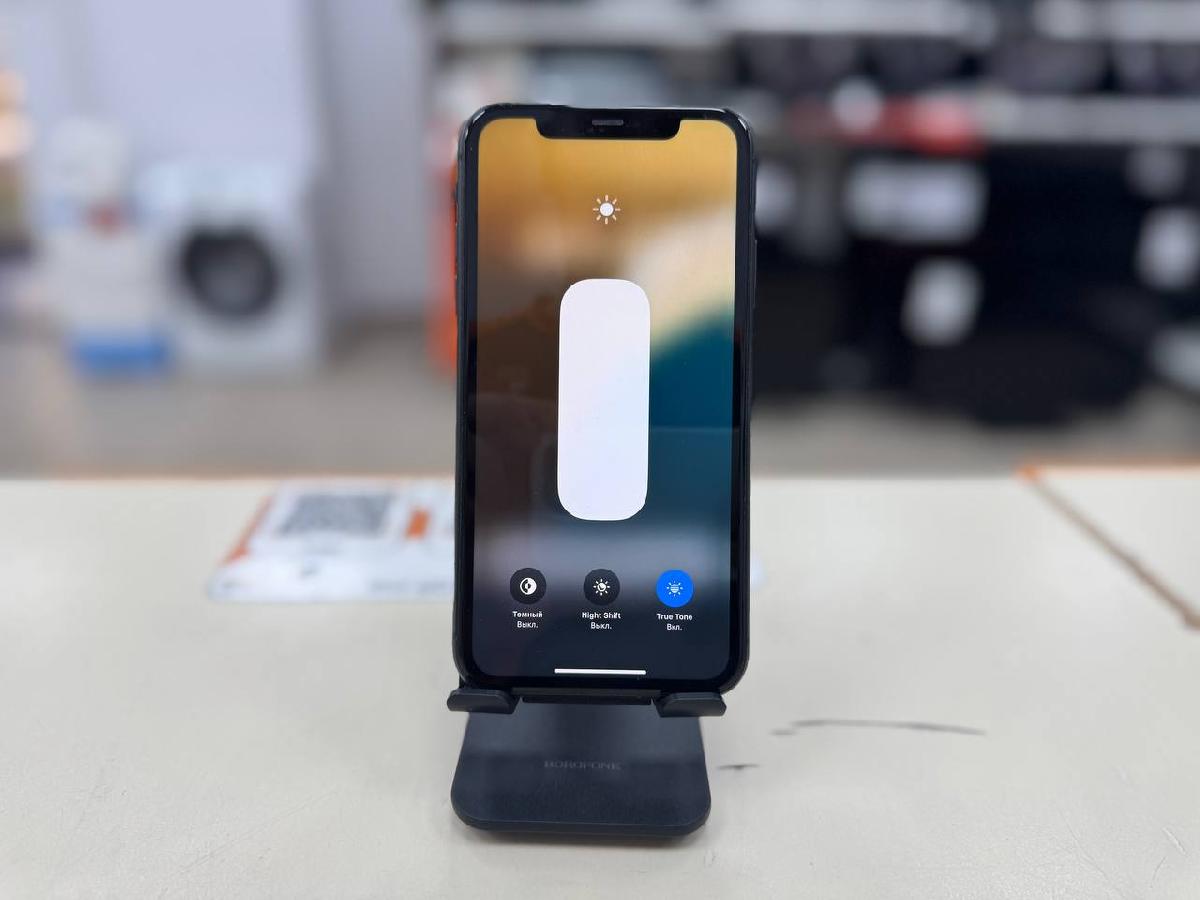 Смартфон Apple iPhone 11 64Gb