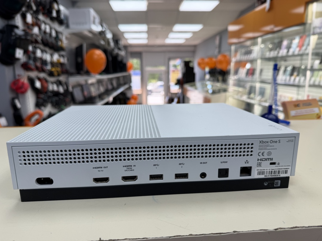 Игровая приставка Xbox One S 500Gb