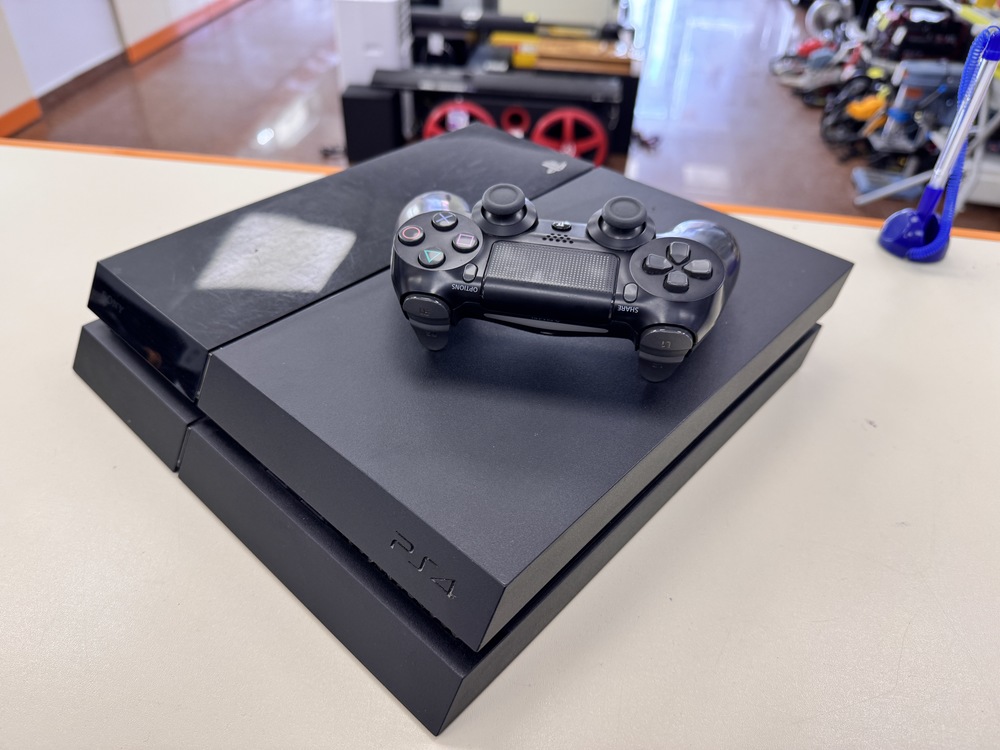 Игровая приставка PlayStation 4 FAT 500GB