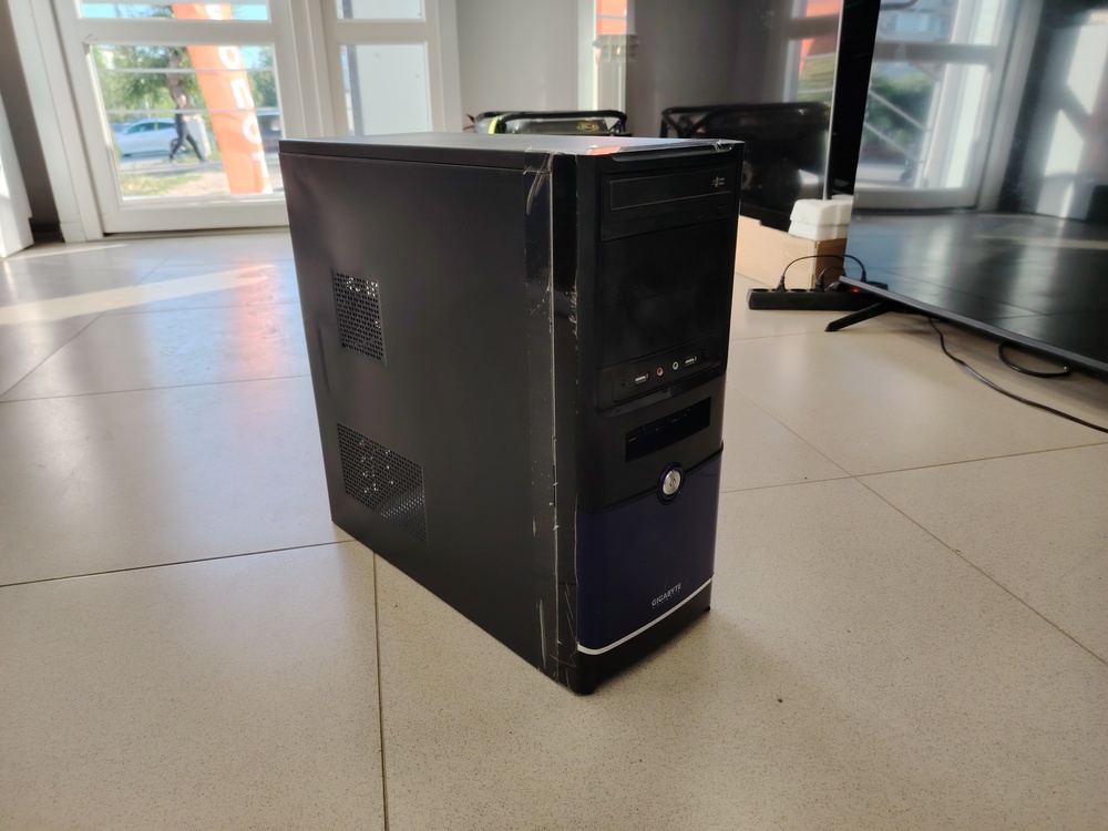 Системный блок GIGABYTE; Core i5-4670, GeForce GT 730, 4 Гб, 120 Гб, Нет