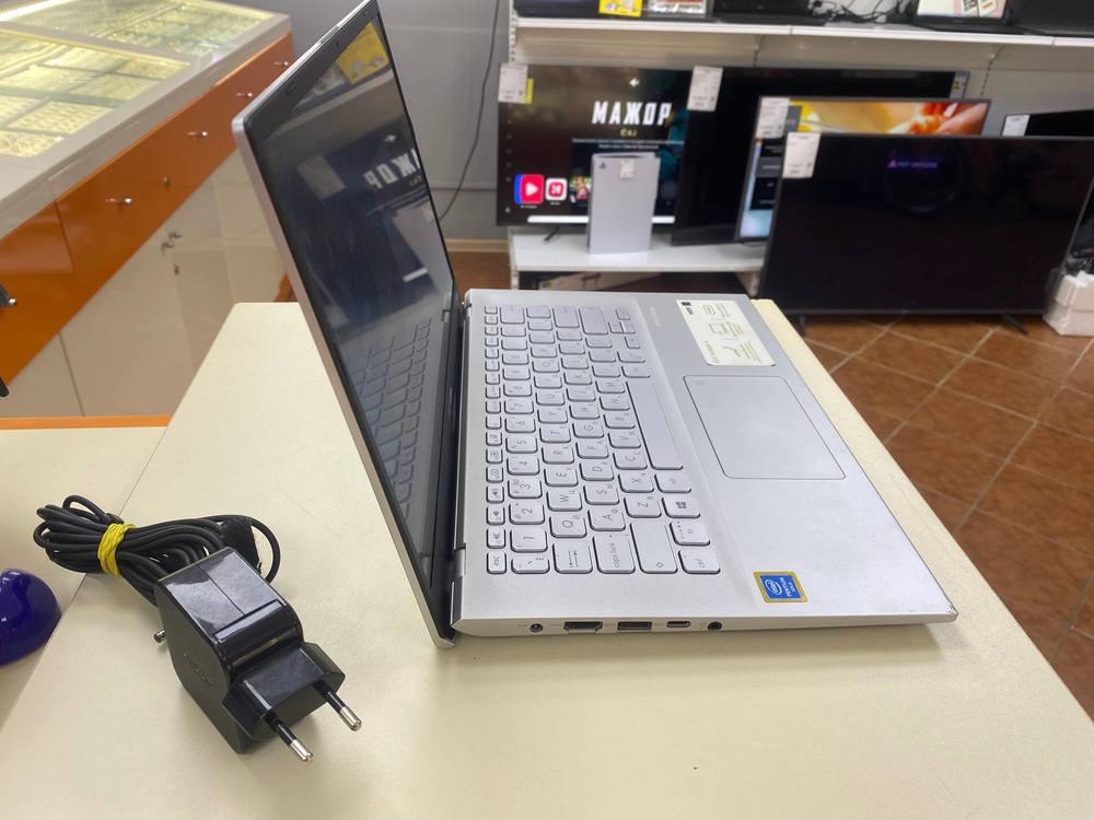 Ноутбук ASUS Vivobook 14; Pentium 5405U, Intel UHD Graphics 610, 4 Гб, 120 Гб, Нет