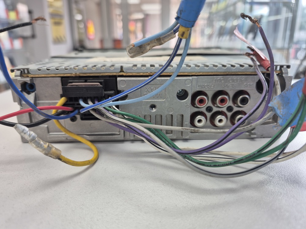 Автомагнитола SONY CDX-GT620U