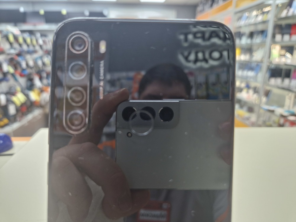 Смартфон Xiaomi Redmi Note 8 4/128