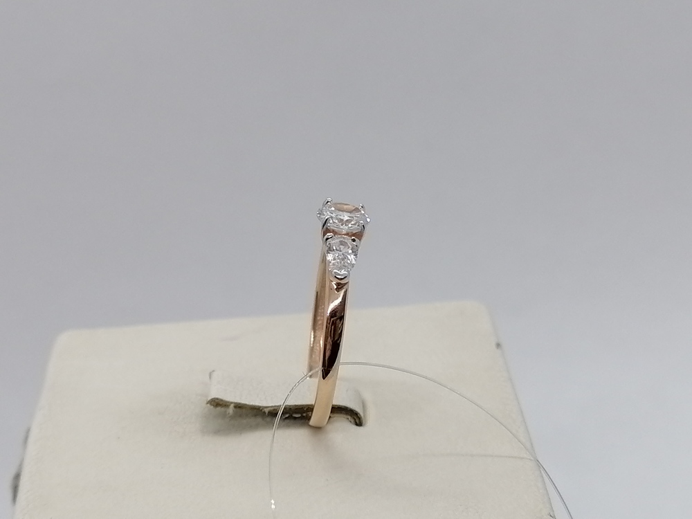 КОЛЬЦО С КАМНЯМИ (Au 585)