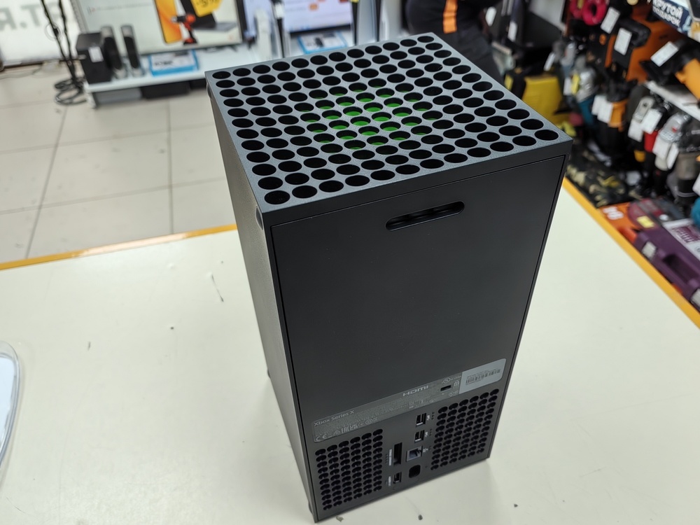 Игровая приставка Xbox Series X 1Tb
