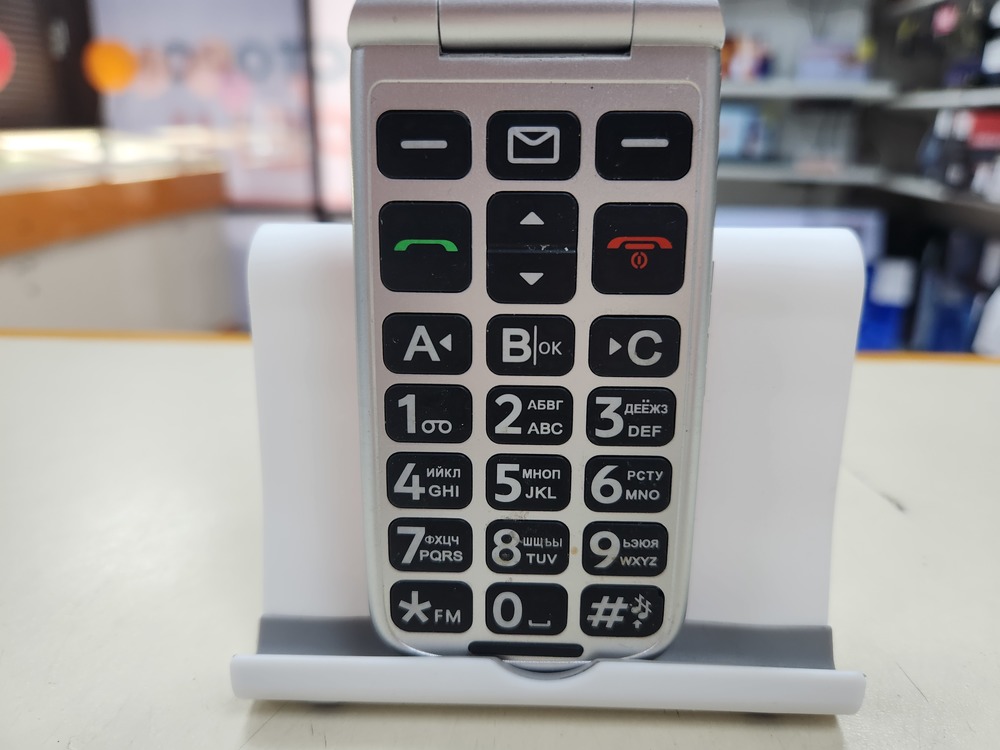 Мобильный телефон  AM10