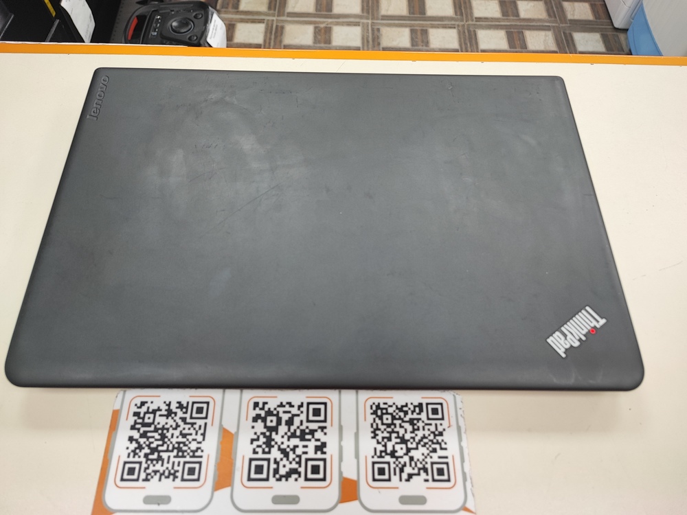 Ноутбук Lenovo; Core i3-5005U, Intel HD Graphics 5500, 8 Гб, 250 Гб, Нет