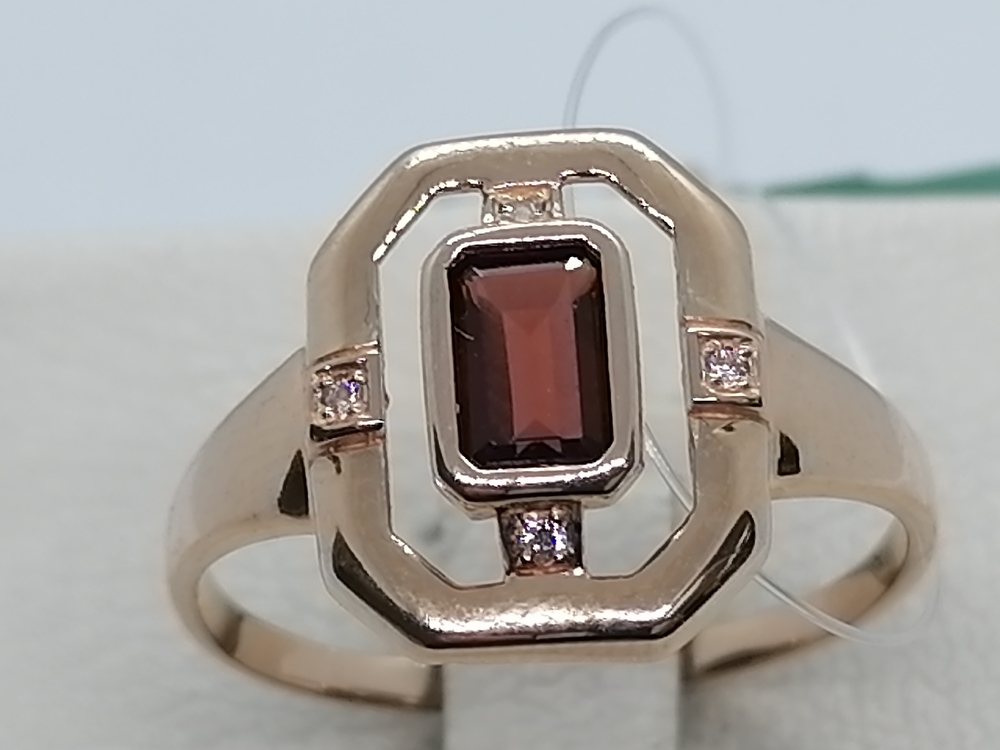КОЛЬЦО С КАМНЯМИ (Au 585)