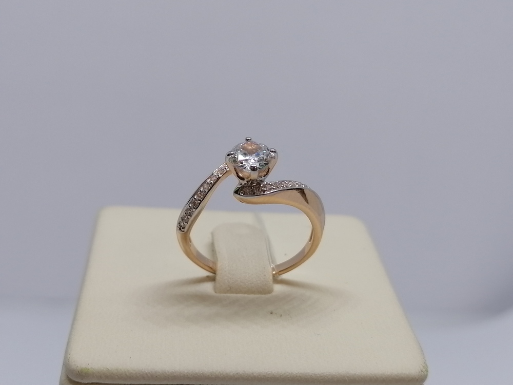 КОЛЬЦО С КАМНЯМИ (Au 585)