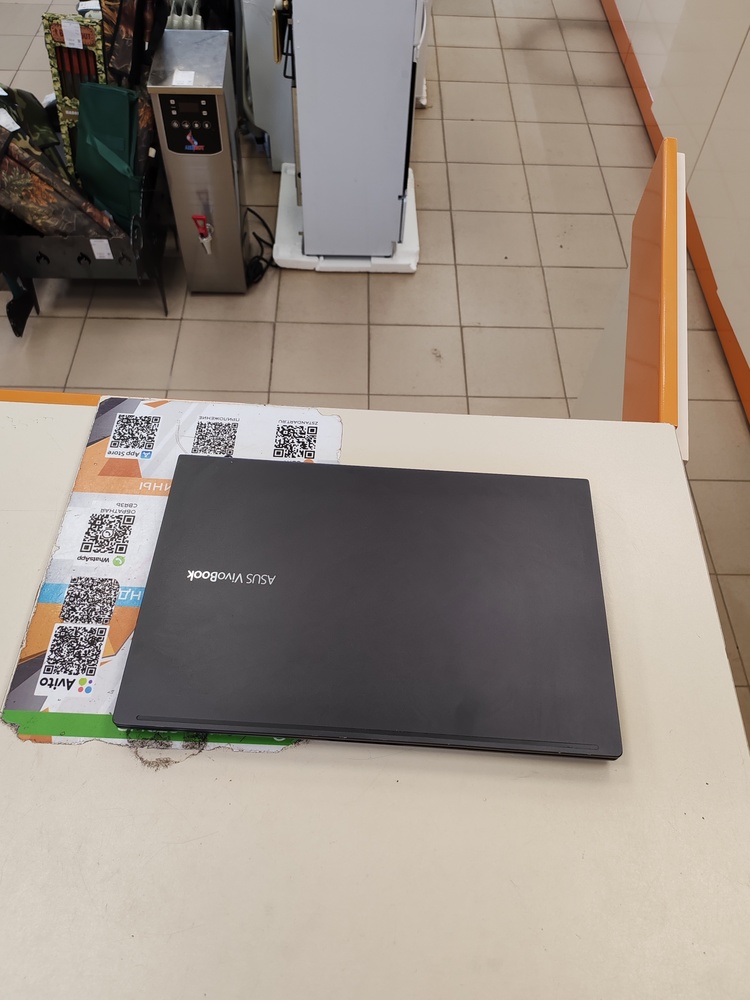 Ноутбук ASUS VivoBook; Ryzen 5-5500U, AMD Graphics, 8 Гб, 256 Гб, Нет