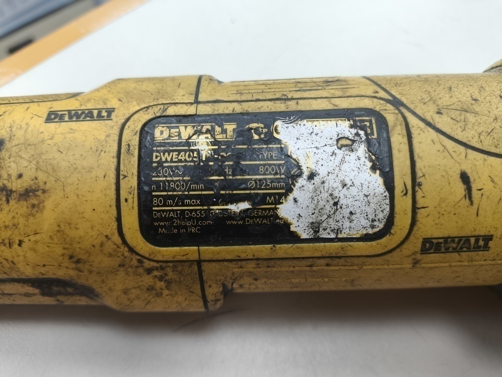 Угловая шлифмашина Dewalt 125