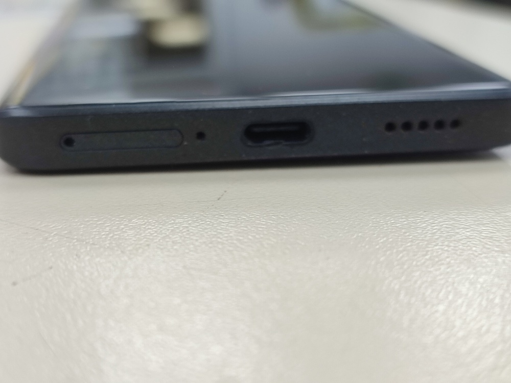 Смартфон Xiaomi Redmi Note 13 Pro+ 12/512