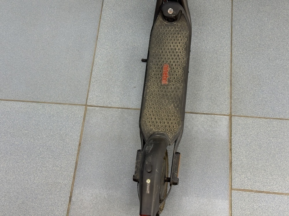 Электросамокат Ninebot F2