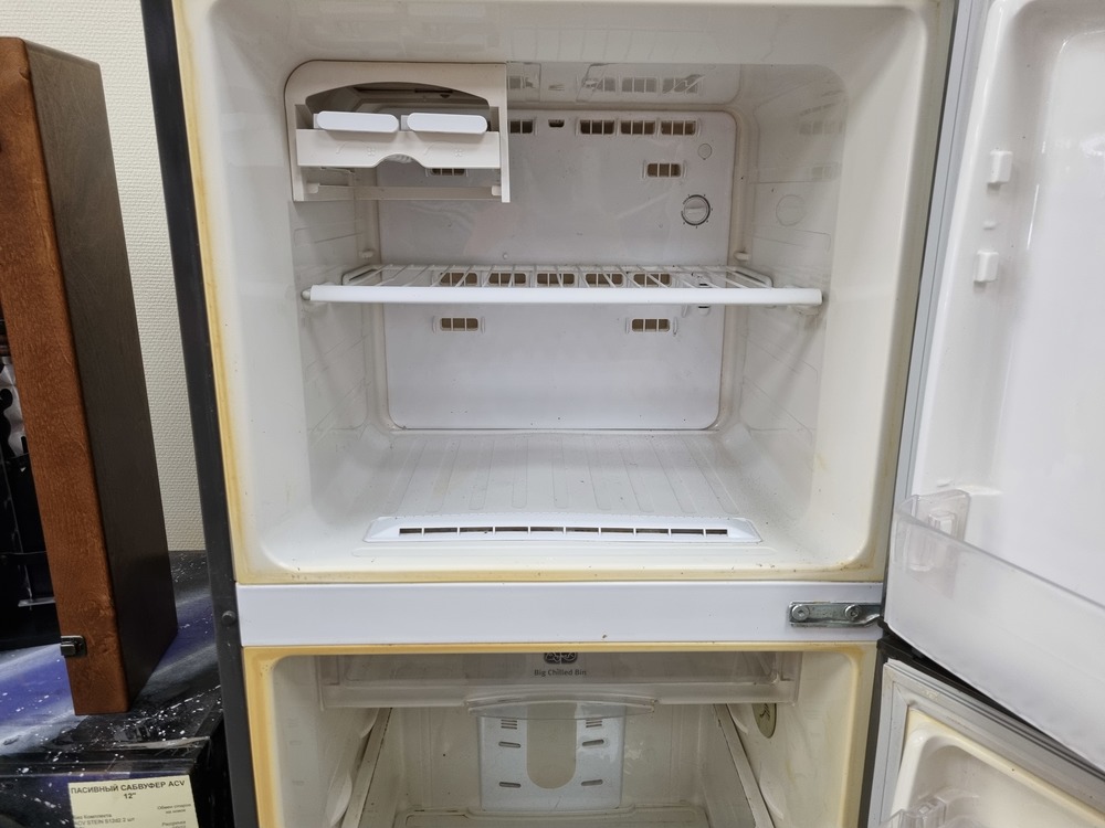 Холодильник Samsung RT37GRIS1/BWT