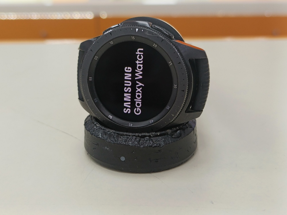 Смарт-часы Samsung Galaxy Watch SM-R810