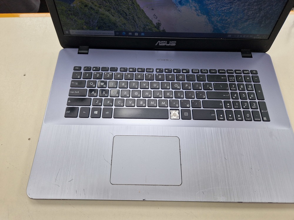 Ноутбук ASUS M705B; A9-9425, Radeon R5 series, 4 Гб, 240 Гб, Нет