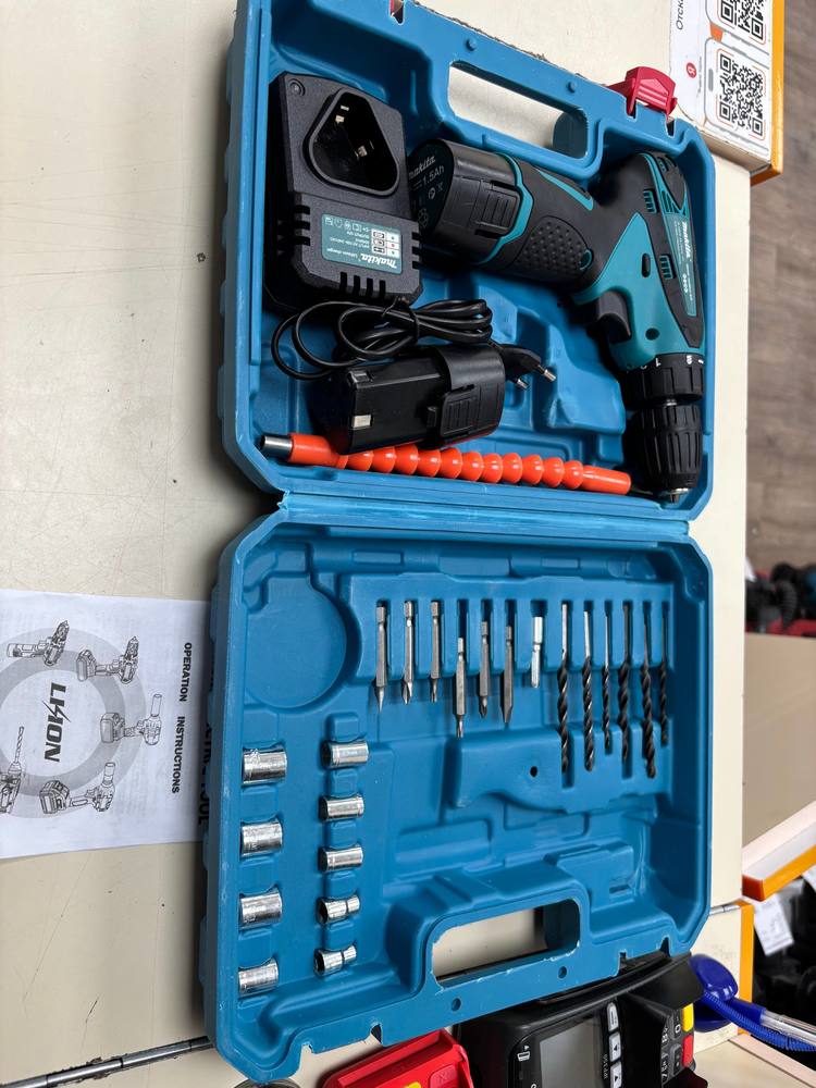 Шуруповерт Makita NO Name;