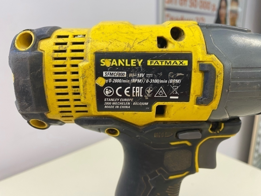 Шуруповерт Stanley SFMCF-800