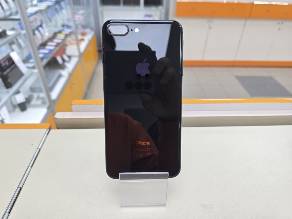 Смартфон Apple iPhone 8 Plus 64Gb