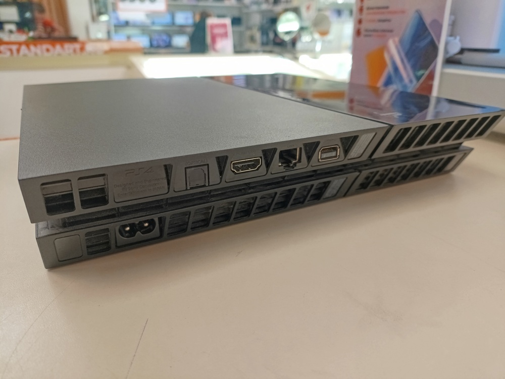 Игровая приставка PlayStation 4 FAT 500GB Игровая приставка PlayStation 4 FAT 500GB