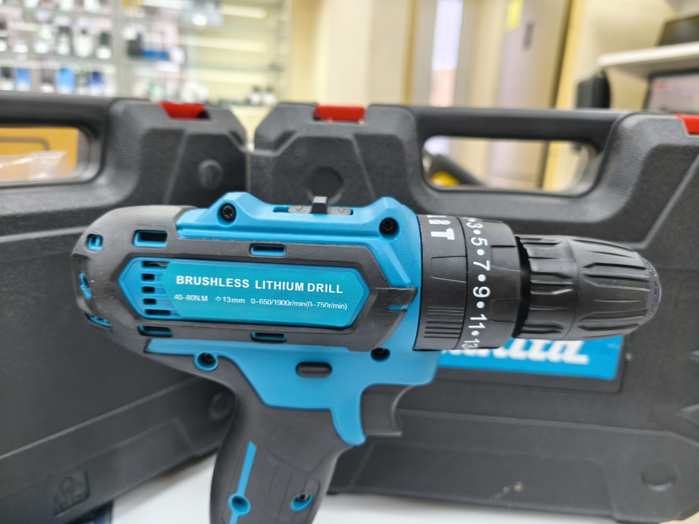 Шуруповерт Makita 48V