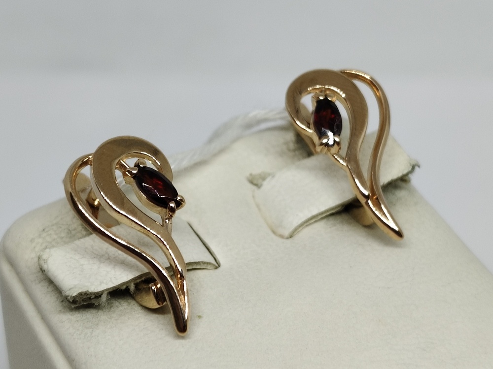 СКМ585 СЕРЬГИ С КАМНЕМ (Au 585)