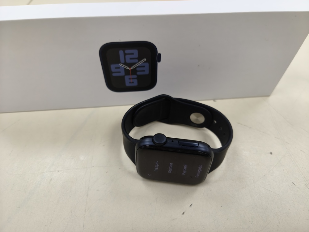 Смарт-часы Apple Watch SE 2022 44mm