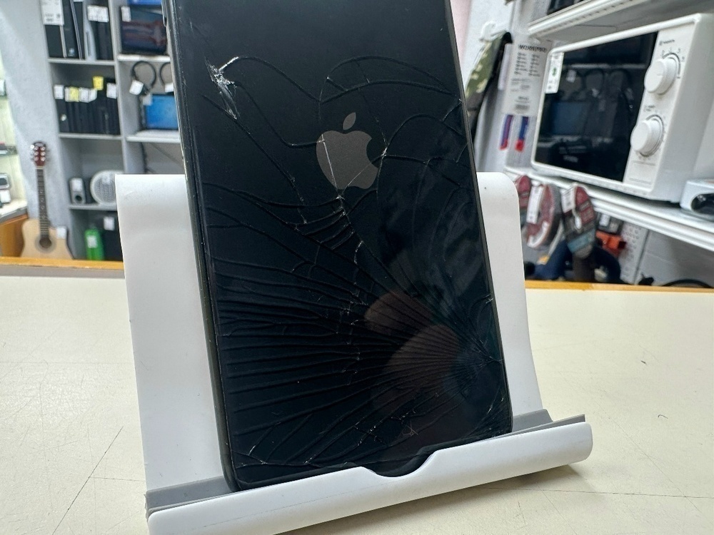 Смартфон Apple iPhone SE 2020 64Gb