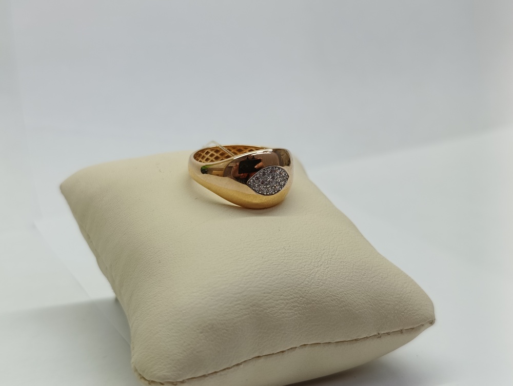 КОЛЬЦО С КАМНЯМИ (Au 585)