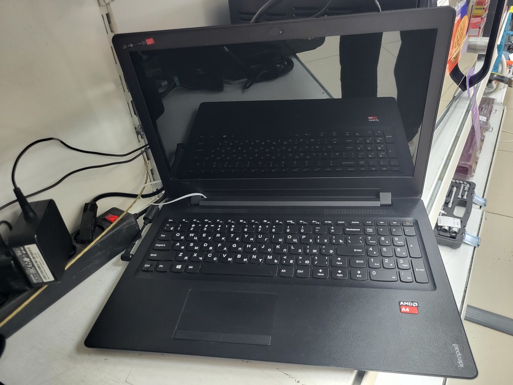 Ноутбук Lenovo 110-15acl; A4-7210, Radeon R5 M330, 8 Гб, 256 Гб, Нет