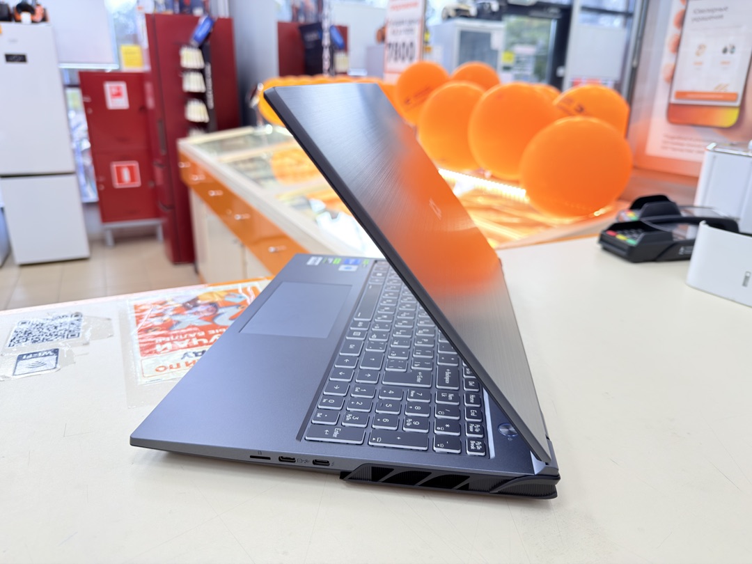 Ноутбук ICL; i7-13650HX, Geforce RTX 4060, 16 Гб, 250 Гб, Нет