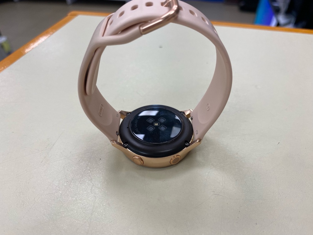 Смарт-часы Samsung Galaxy Watch Active
