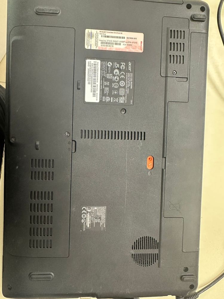 Ноутбук Acer Aspire 5750G; Core i5-2450M, GeForce GT 630M, 4 Гб, 240 Гб