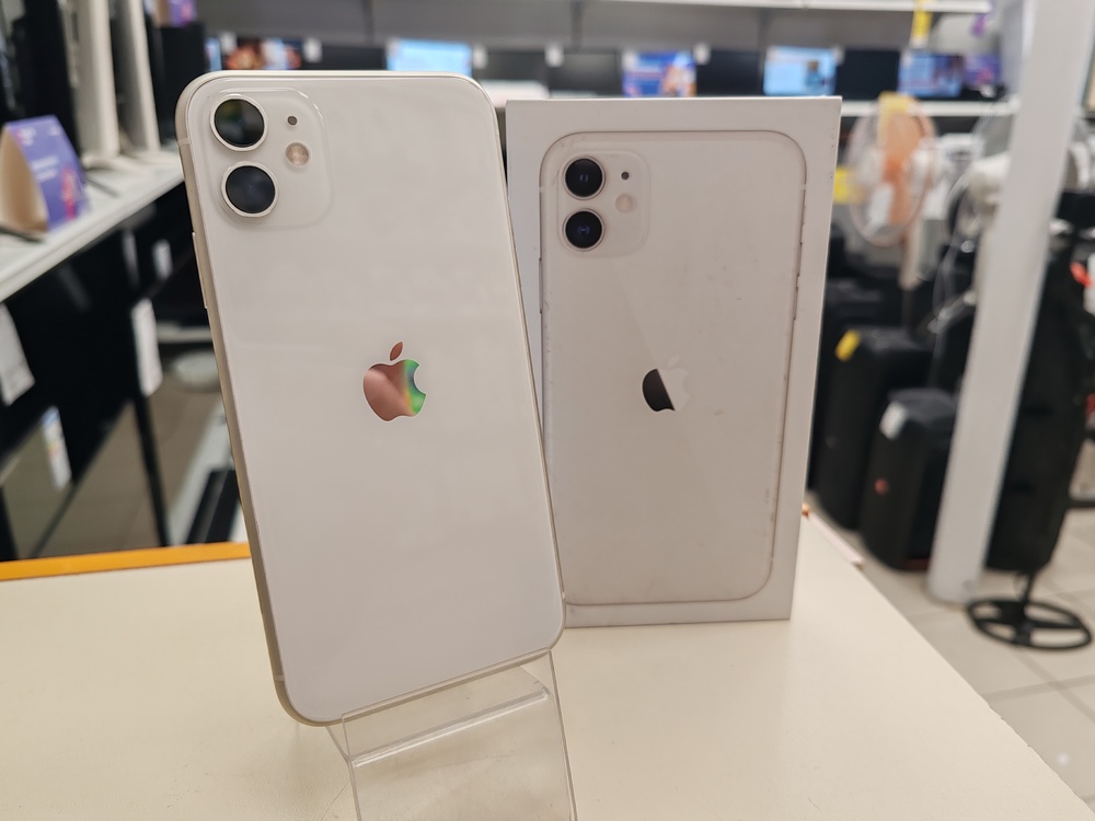 Смартфон Apple iPhone 11 128Gb
