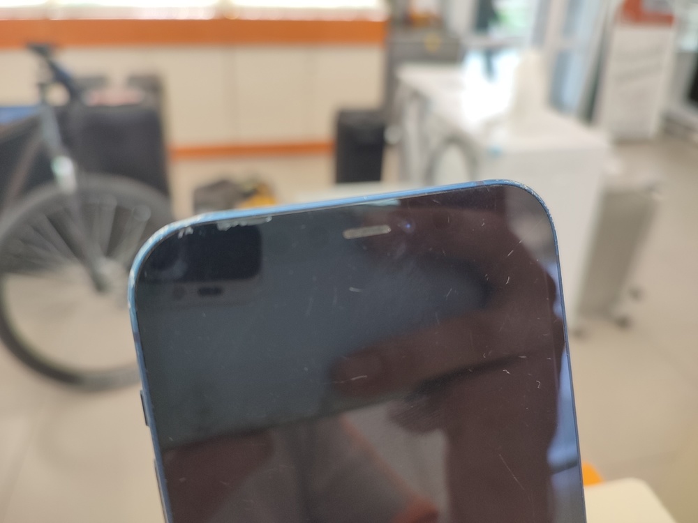 Смартфон Apple iPhone 12 64Gb