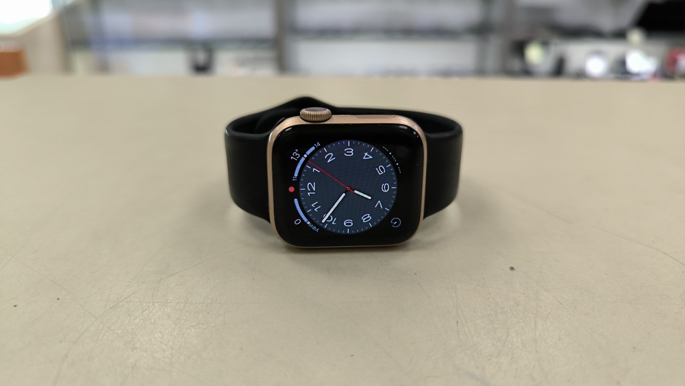 Смарт-часы Apple Watch Series 5 40 мм