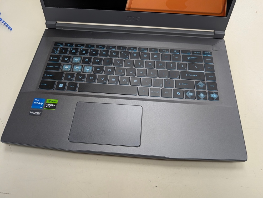 Ноутбук MSI; I5-13420H, GeForce RTX 2050, 8 Гб, 512 GB, Нет