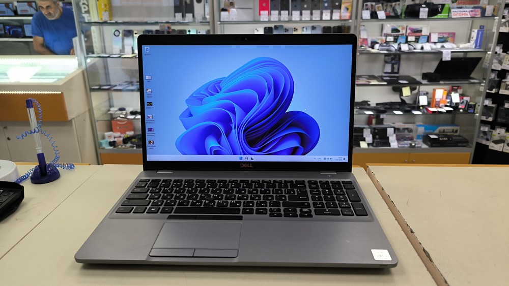 Ноутбук DELL; Core i7-10850h, HD Graphics, 16 Гб, 1 Tb, Нет