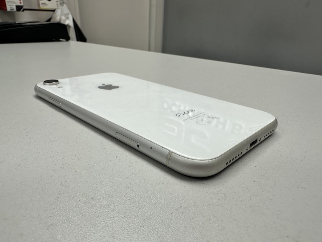 Смартфон Apple iPhone Xr 64Gb