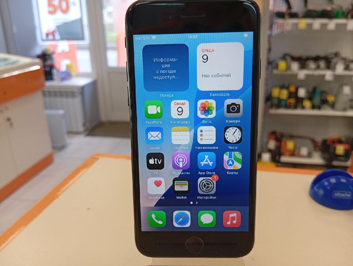Смартфон Apple iPhone SE 2020 64Gb